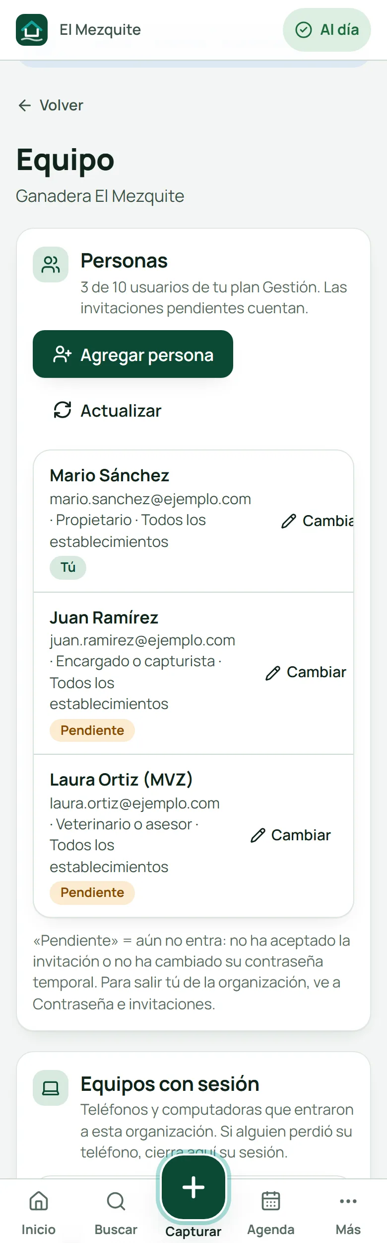 Equipo de Ganadera El Mezquite: Mario, Juan y Laura, con el botón Agregar persona